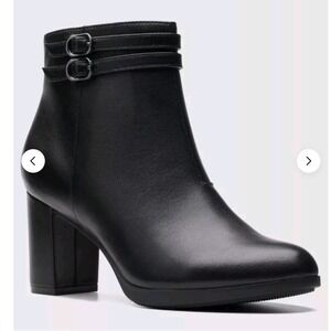 Clarks‎ Bayla Leather Ankle Boots Buckle Detail Heel Light Black 6M New With Tag